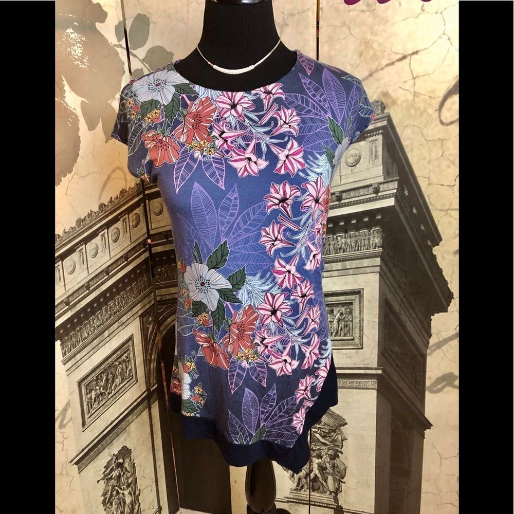 Beautiful top by Miss Etam in size medium